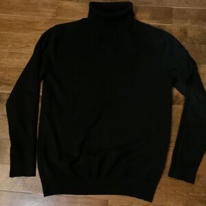 Elegant Men's Black Turtleneck Sweater